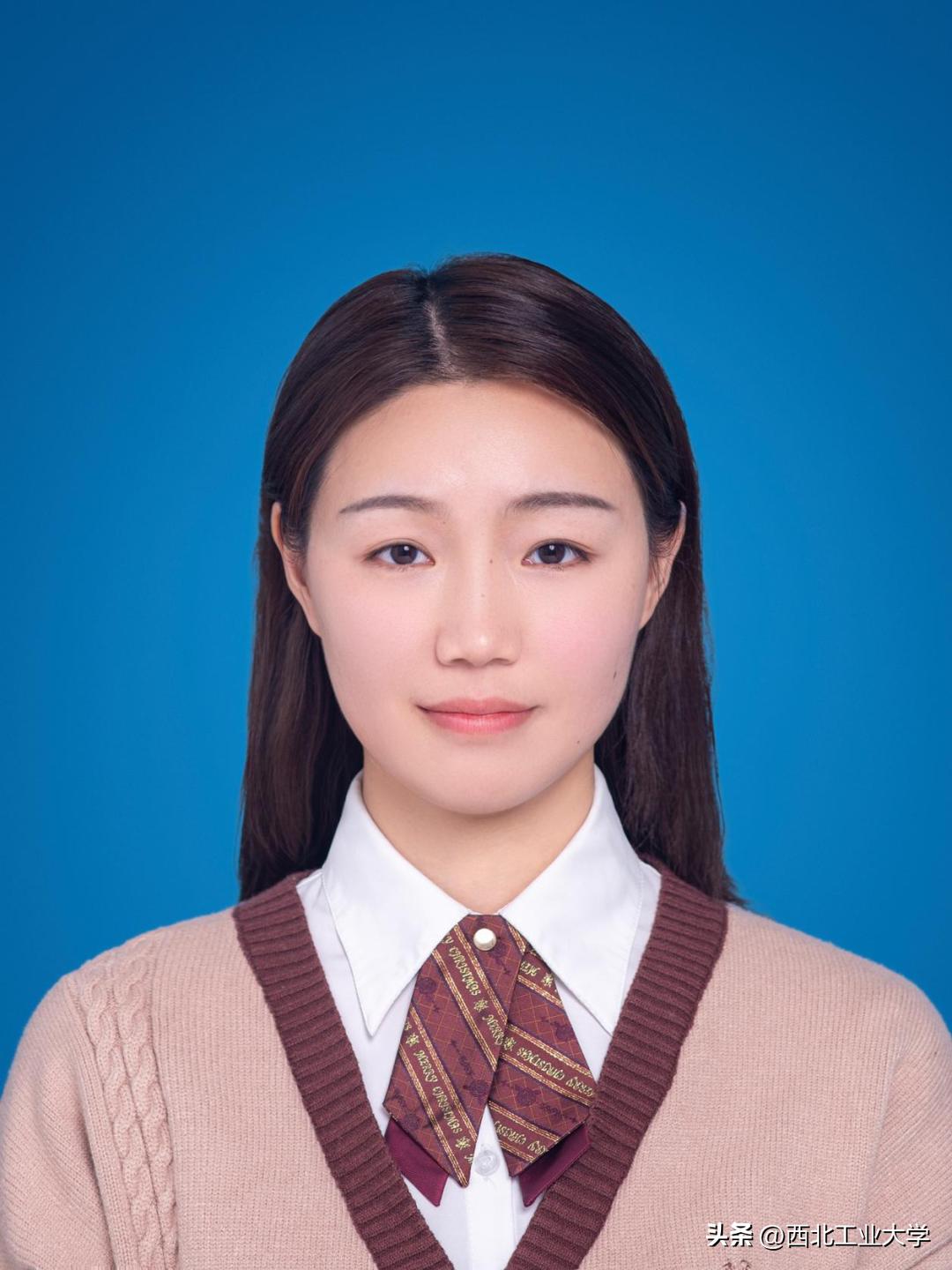 最美教师的表彰仪式,最美教职工集体