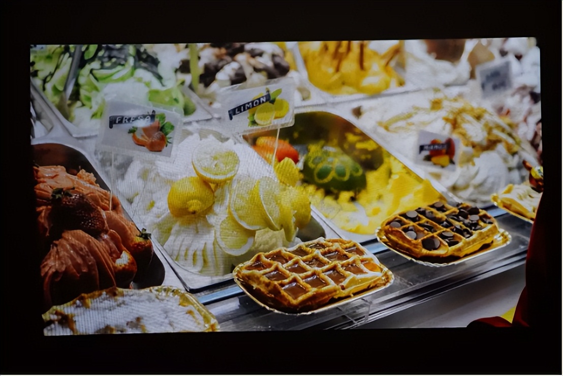 AOCL1S激光投影,比肩激光电视的投影仪