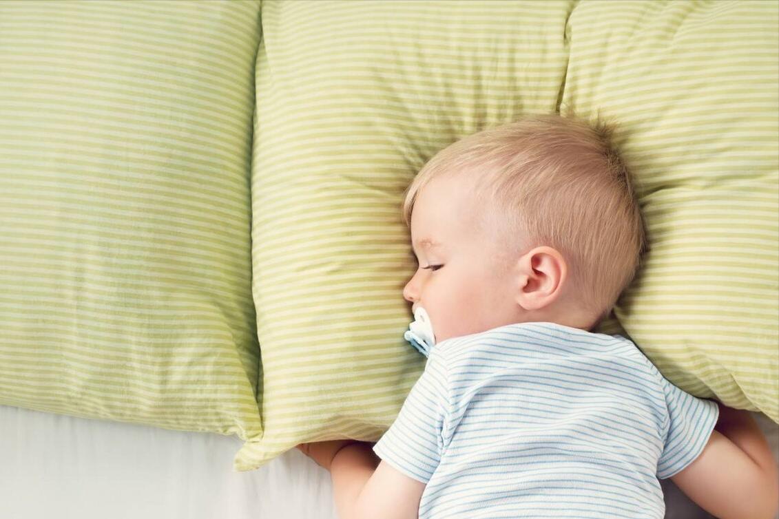 小孩子睡得越晚醒得越早怎么回事,一个小细节没做好宝宝越醒越早