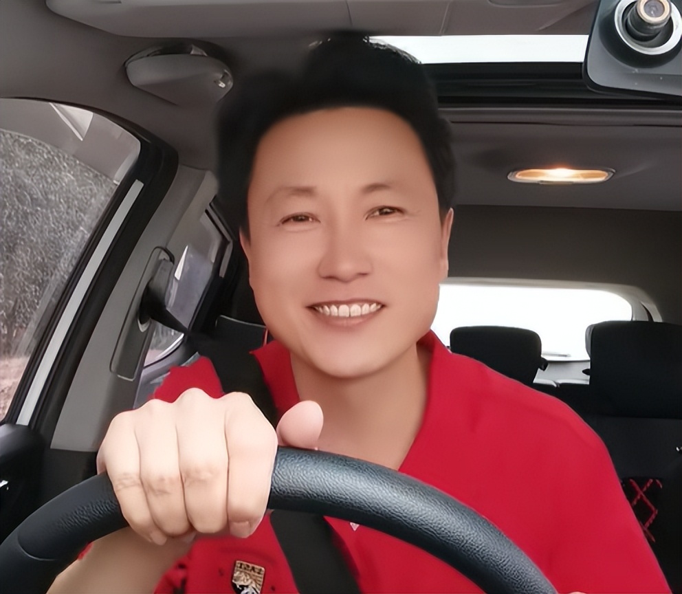 顶流网红李子柒,李子柒为什么能成为顶流网红