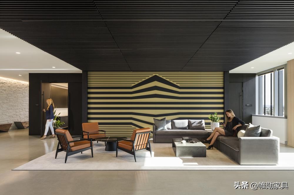 办公室设计布局破局,办公室设计显大