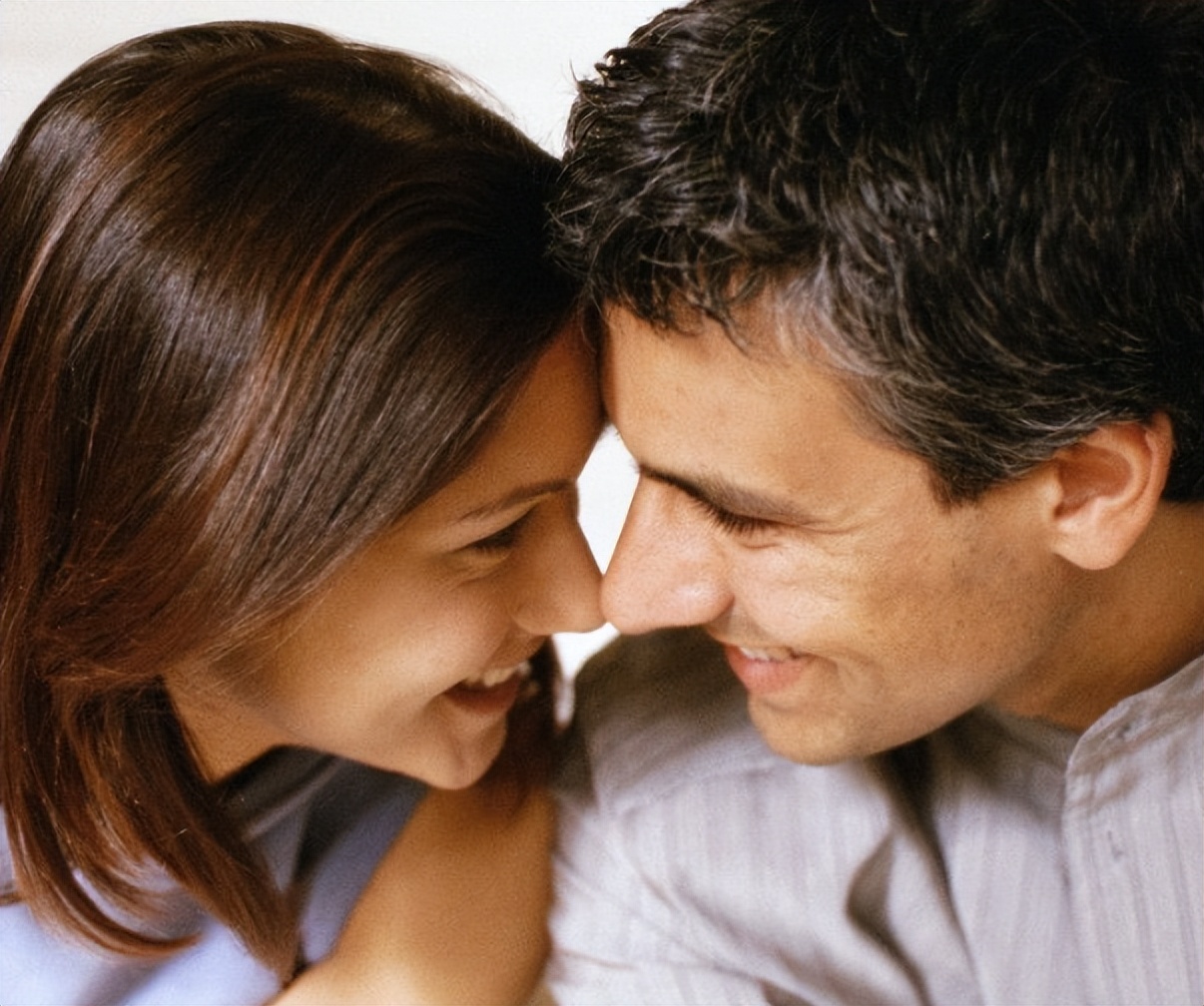 女性近期放屁多是什么原因引起的,女性到了夜晚放屁多怎么回事