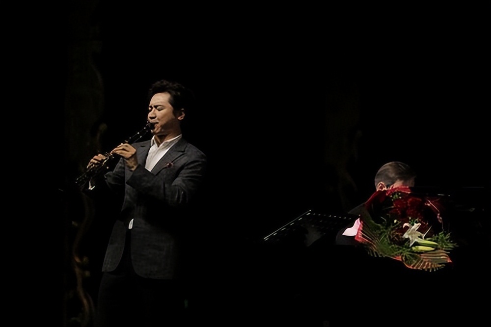 萨克斯与单簧管的区别,萨克斯和单簧管指法