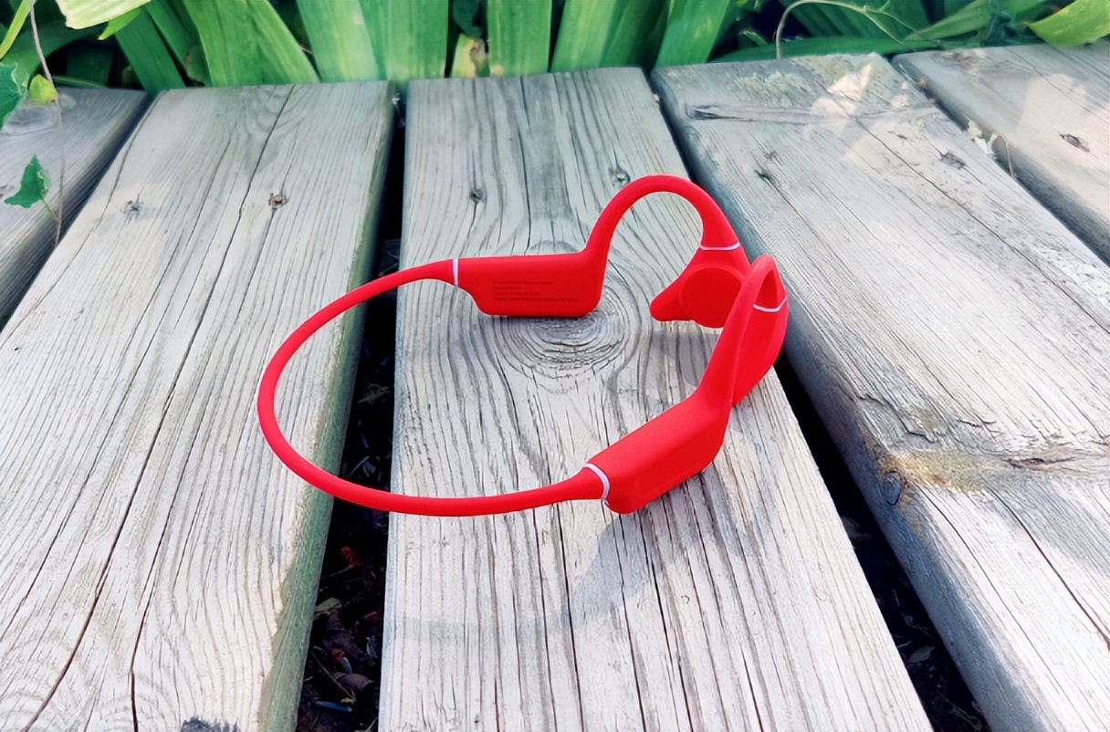 目前什么牌子的骨传导耳机最好,什么牌子的骨传导耳机最好