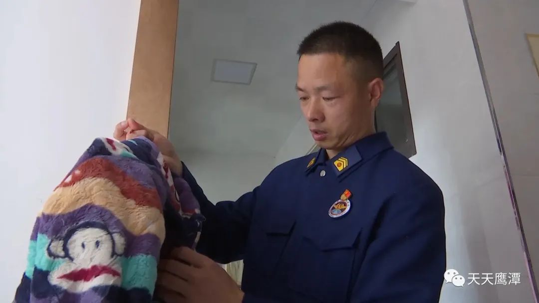 父亲生病交180万医药费,父亲为了十万元放弃治疗