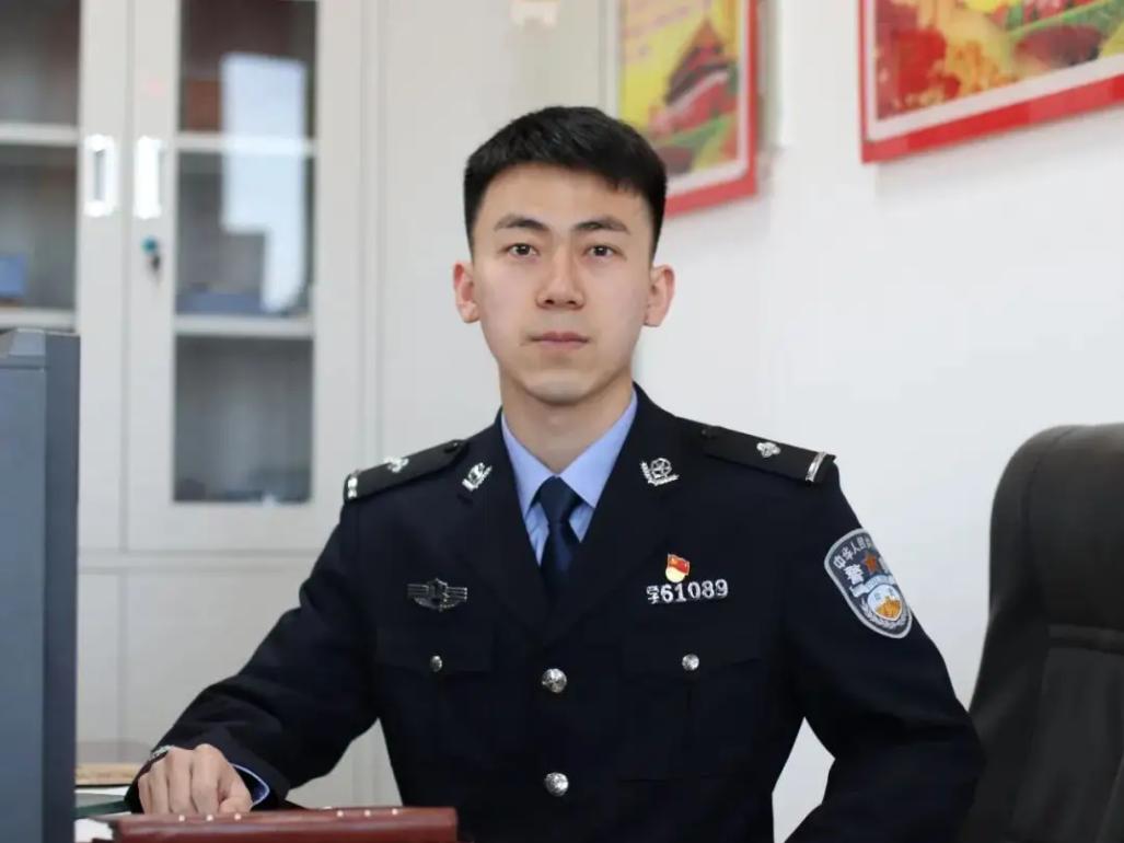 警察怎么区分行政编和事业编,事业编警察好还是教师好