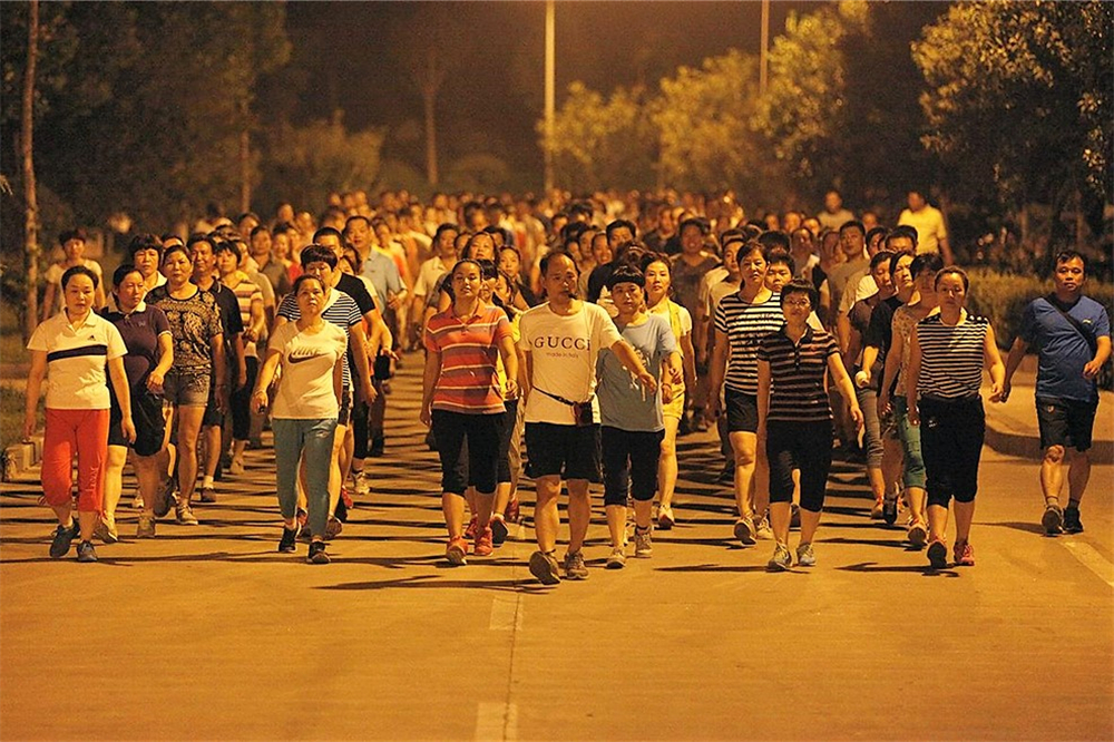 工人高空作业大爷割断绳子怎么判,工人高空作业时老人割断安全绳