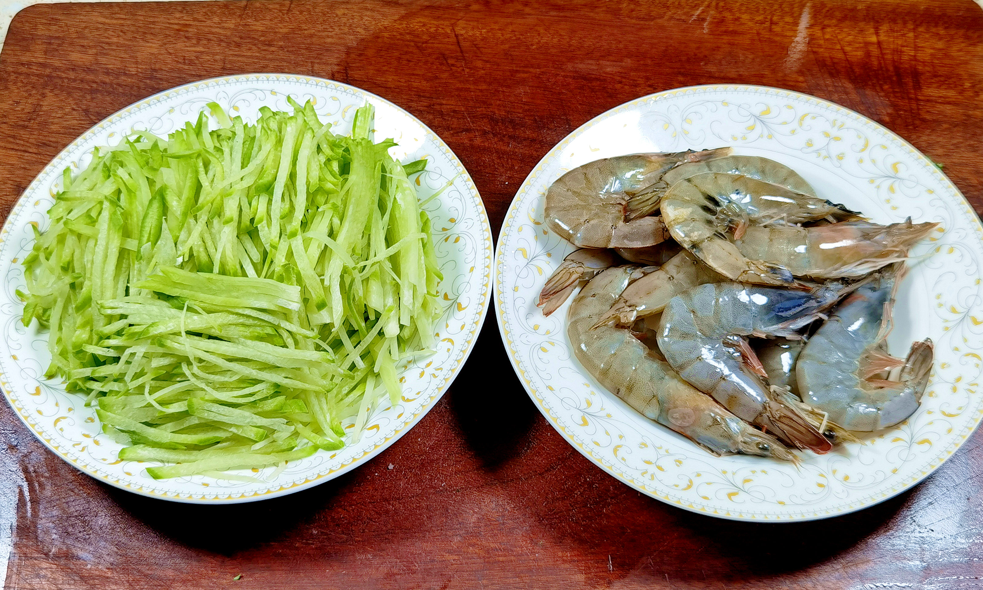 大虾和萝卜一起怎么做好吃,大虾炖萝卜丝有营养吗