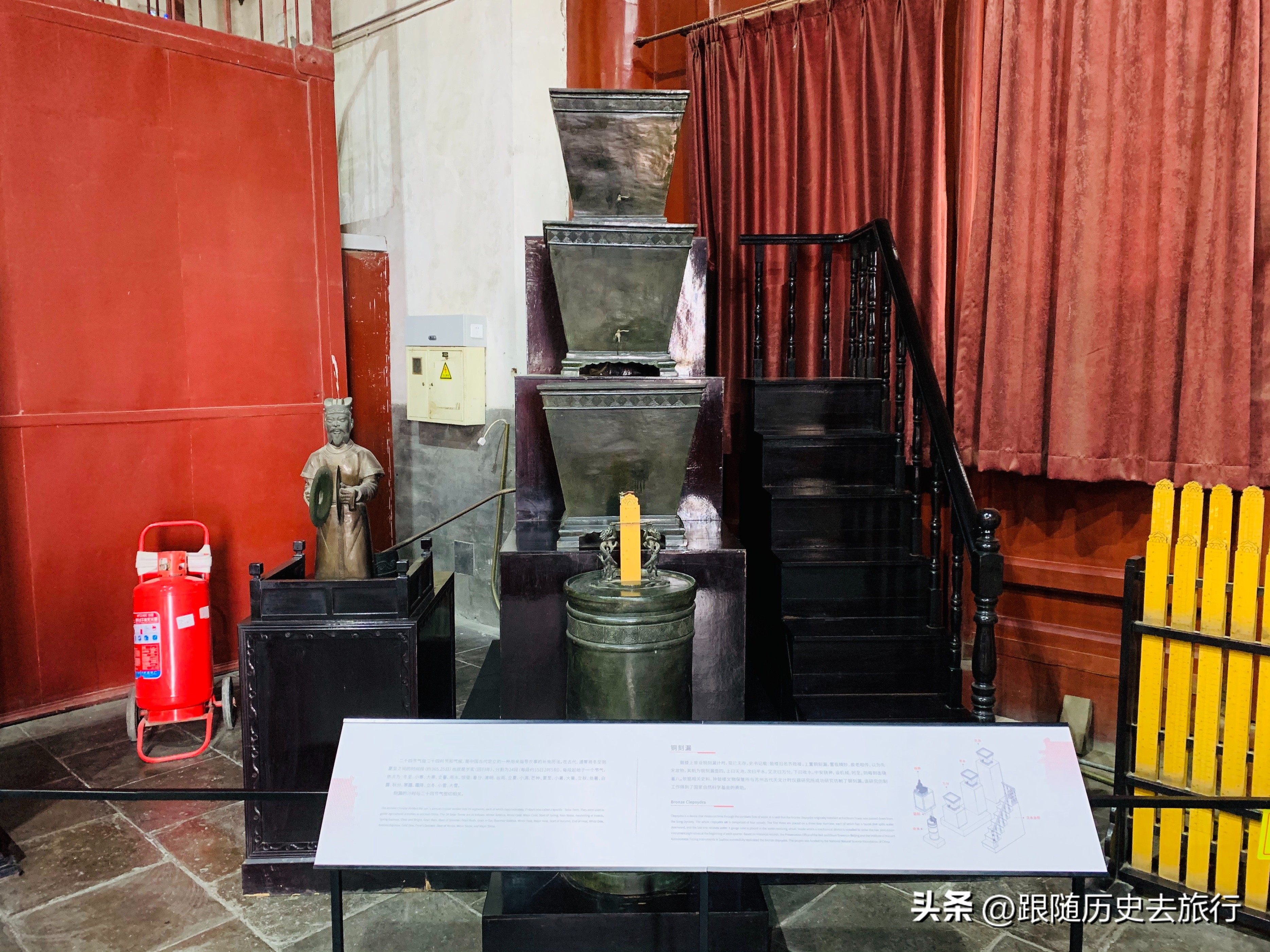 探秘北京中轴线上的钟鼓楼!独特设计雄伟壮观,正在申请世界遗产