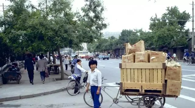 三十年前的北京现在的照片,40年前的北京还记得吗
