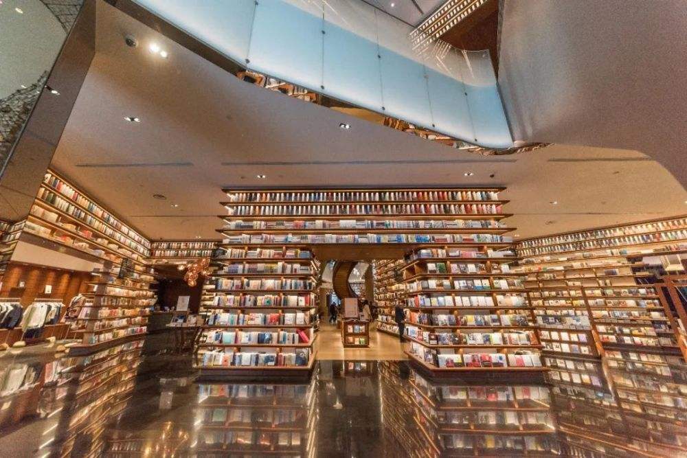 日本茑屋书店全球最火书店的秘密,日本书店茑屋在中国最大