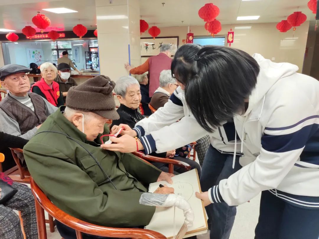 小朋友唱红歌学习雷锋,小学生一起唱学习雷锋好榜样