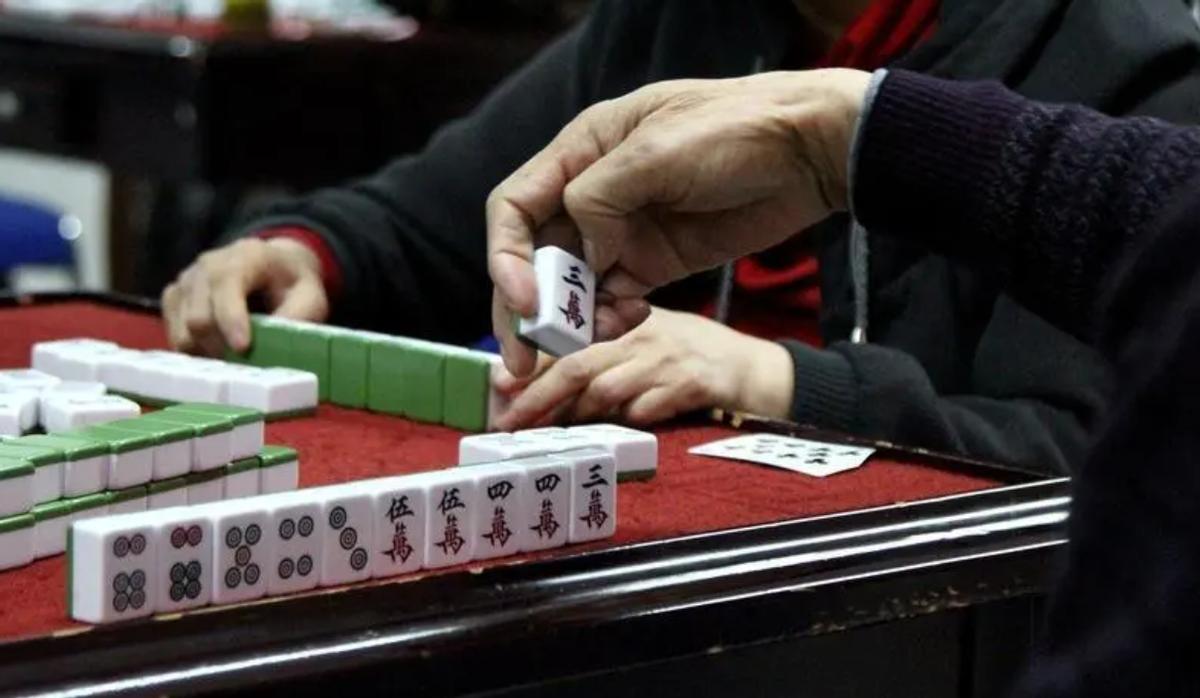 俗语说“娶妻莫娶翘翘嘴，嫁汉别嫁天天垒”，是何意思？有道理吗