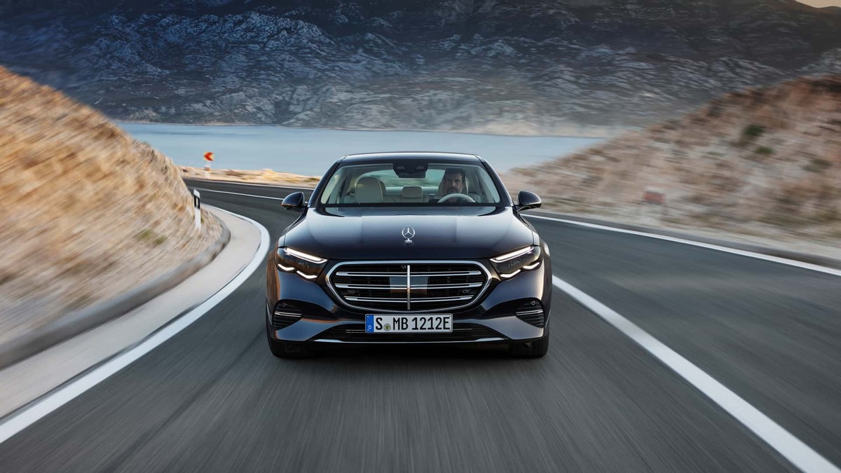 梅赛德斯奔驰e级300l,奔驰梅赛德斯e级多少钱