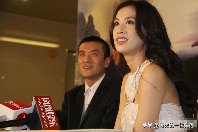 藏了8年才公开身份,藏了八年的秘密被妻子发现