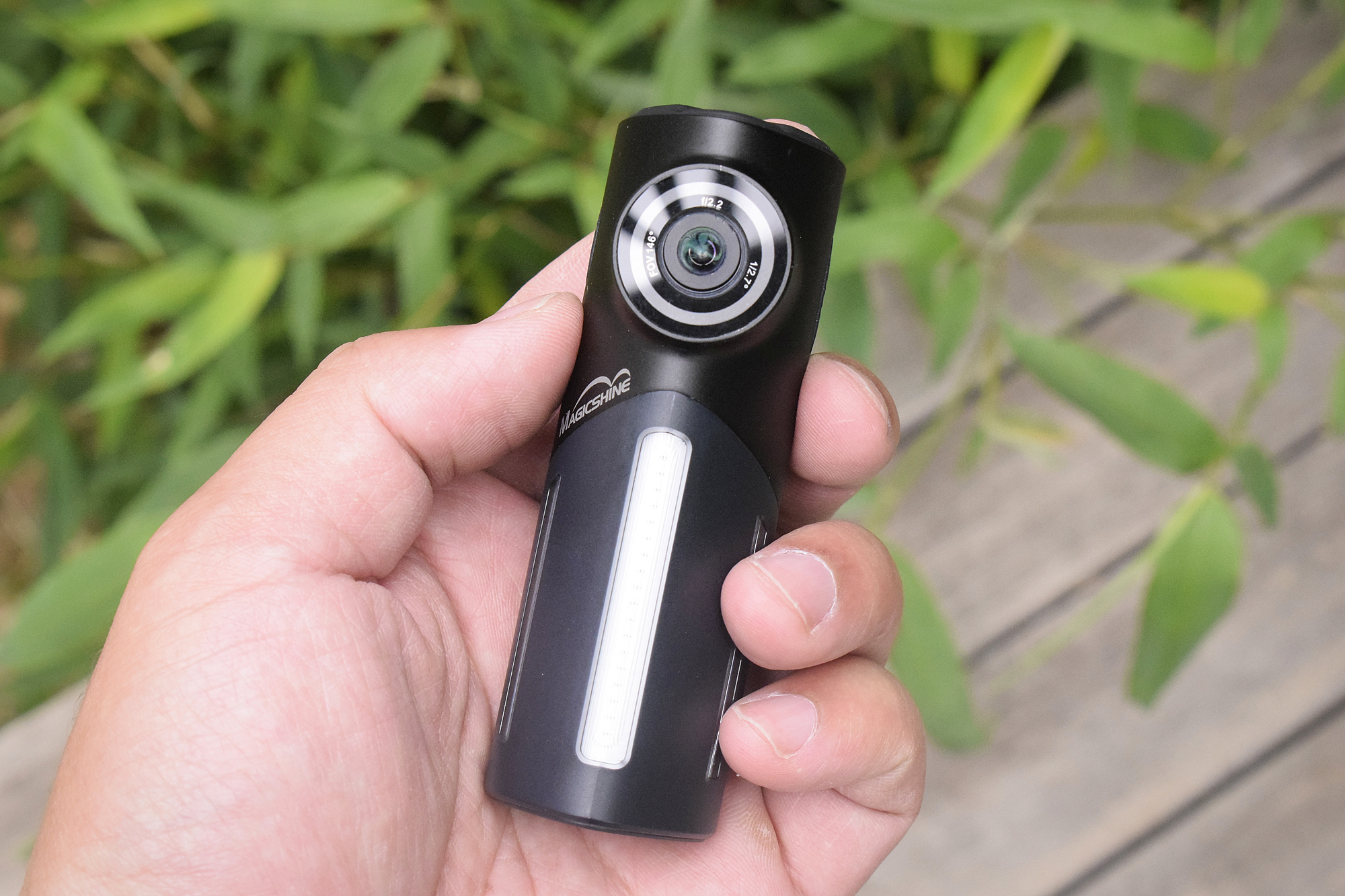 迈极炫自行车尾灯夜骑灯测评,迈极炫摄像头尾灯使用方法