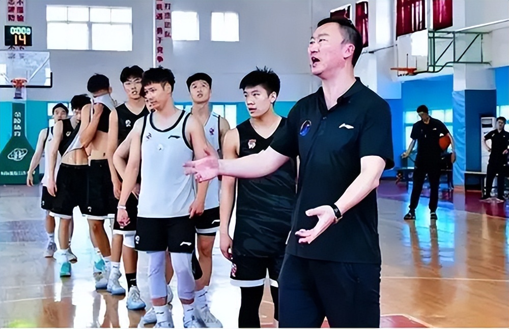 广东vs辽宁两队球员12人名单,辽宁省2020新队员名单