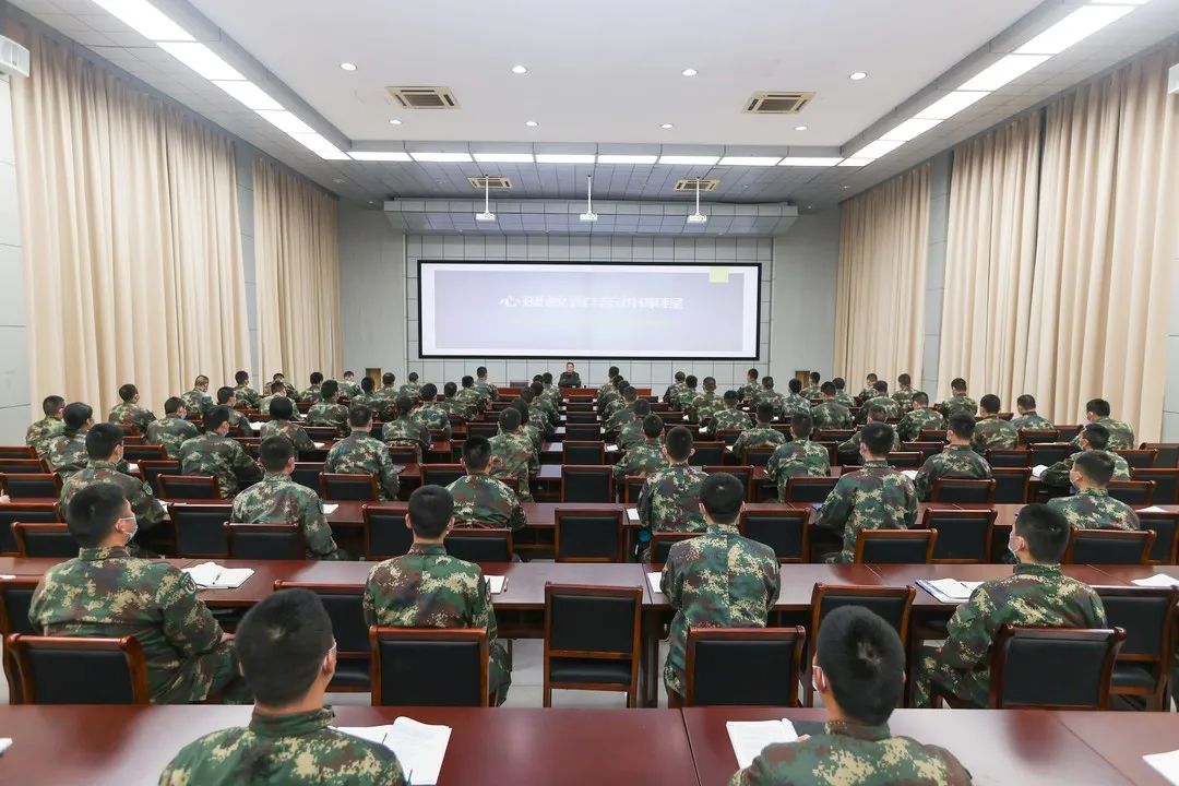 首批住连心理教官，上岗啦！