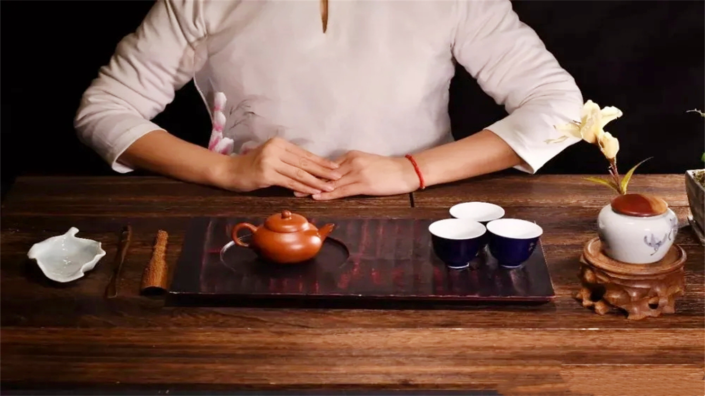 雅茶品禅味,茶烟养性灵