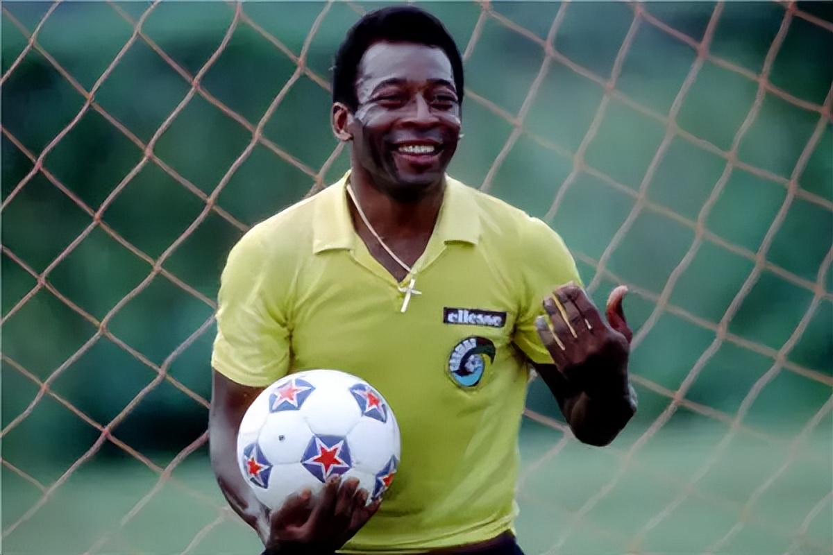 82岁巴西球王贝利去世时间,球王贝利去世终年82岁一路走好