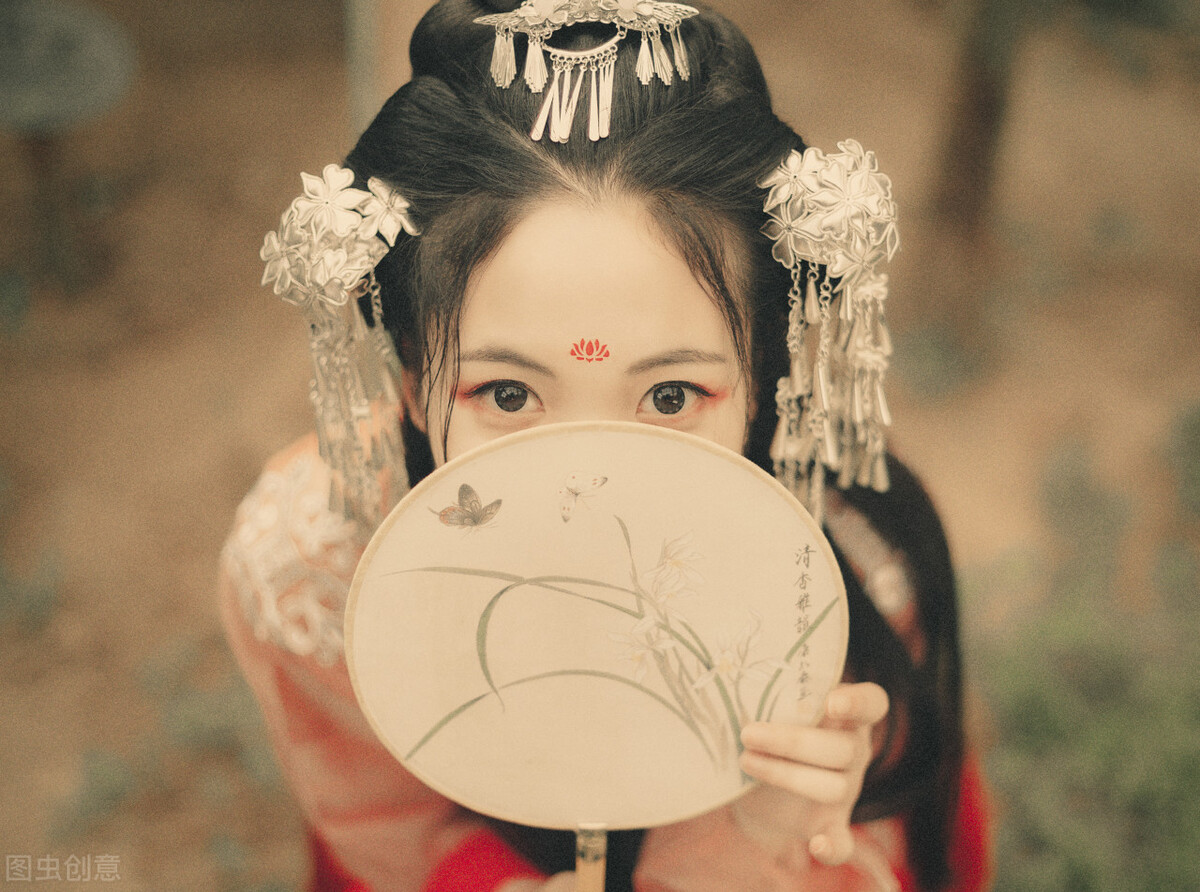 12星座女黑化了谁最渣,十二星座最容易黑化的星座