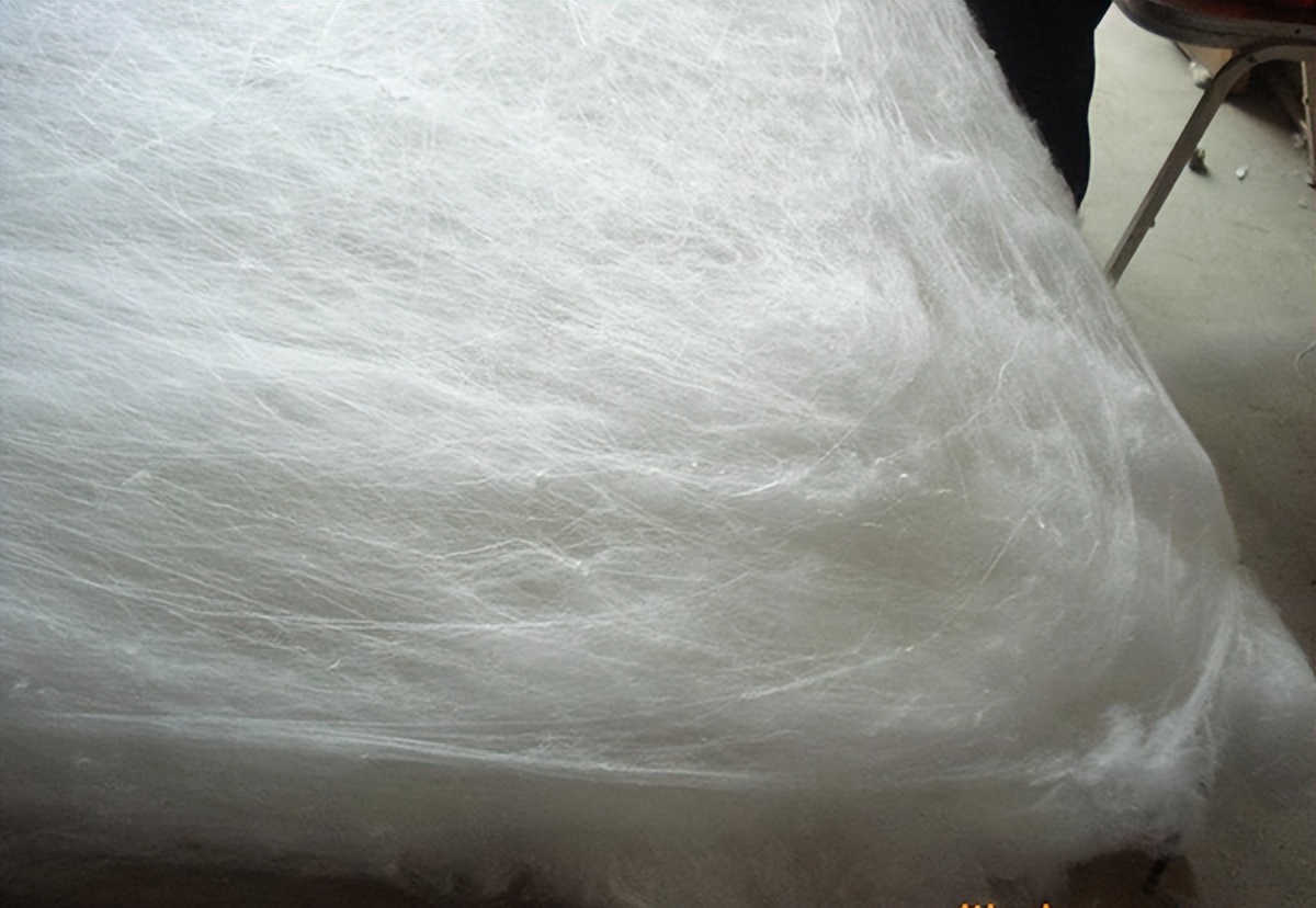 蚕丝被200和1000的区别,200多的蚕丝被怎么样