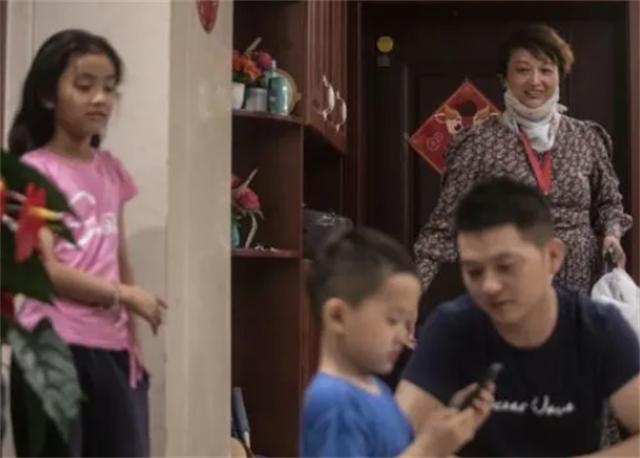 织补师衣服,织补修复师真实收入