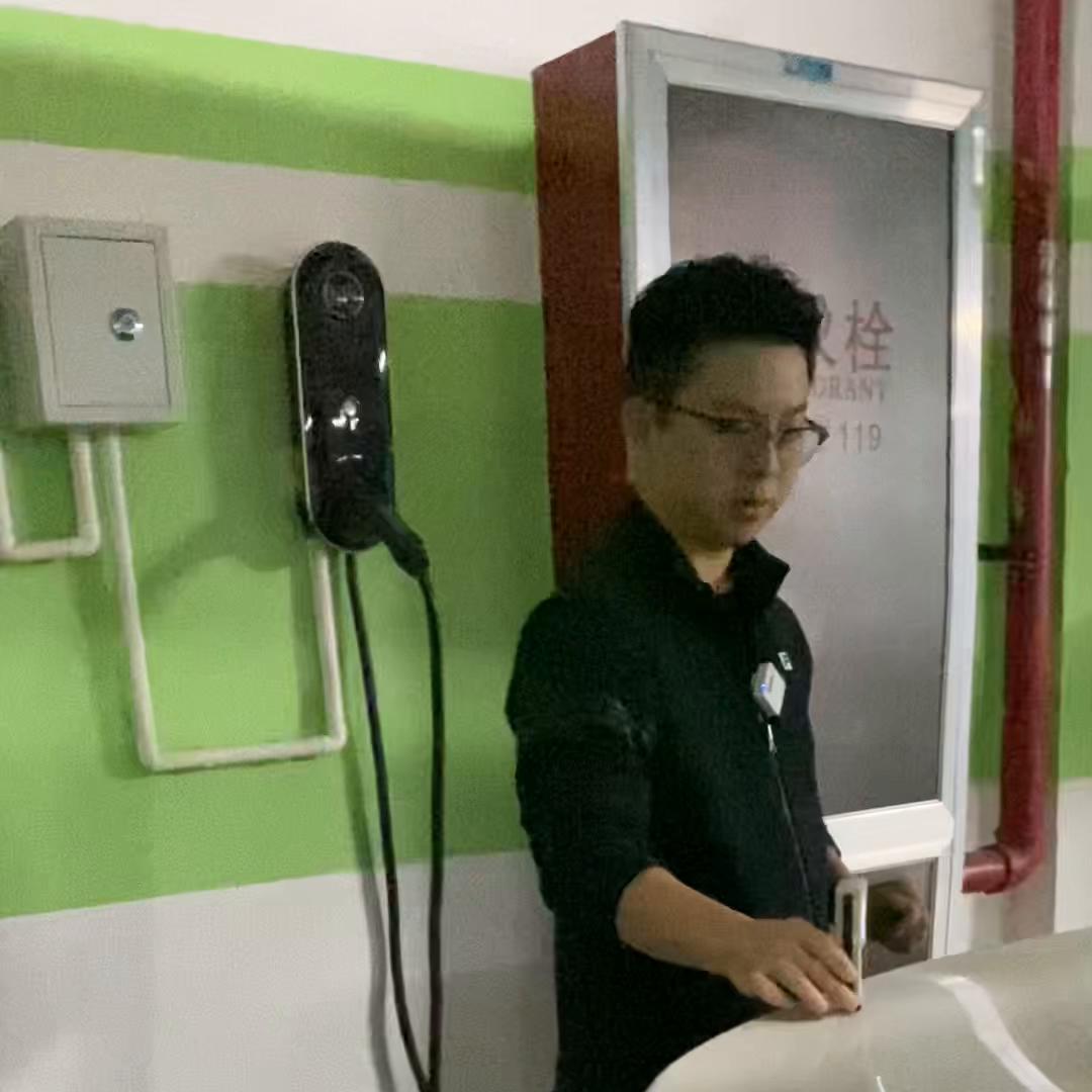 宝马520li和宝马525li有什么区别,2015款宝马520li典雅版新车多少钱