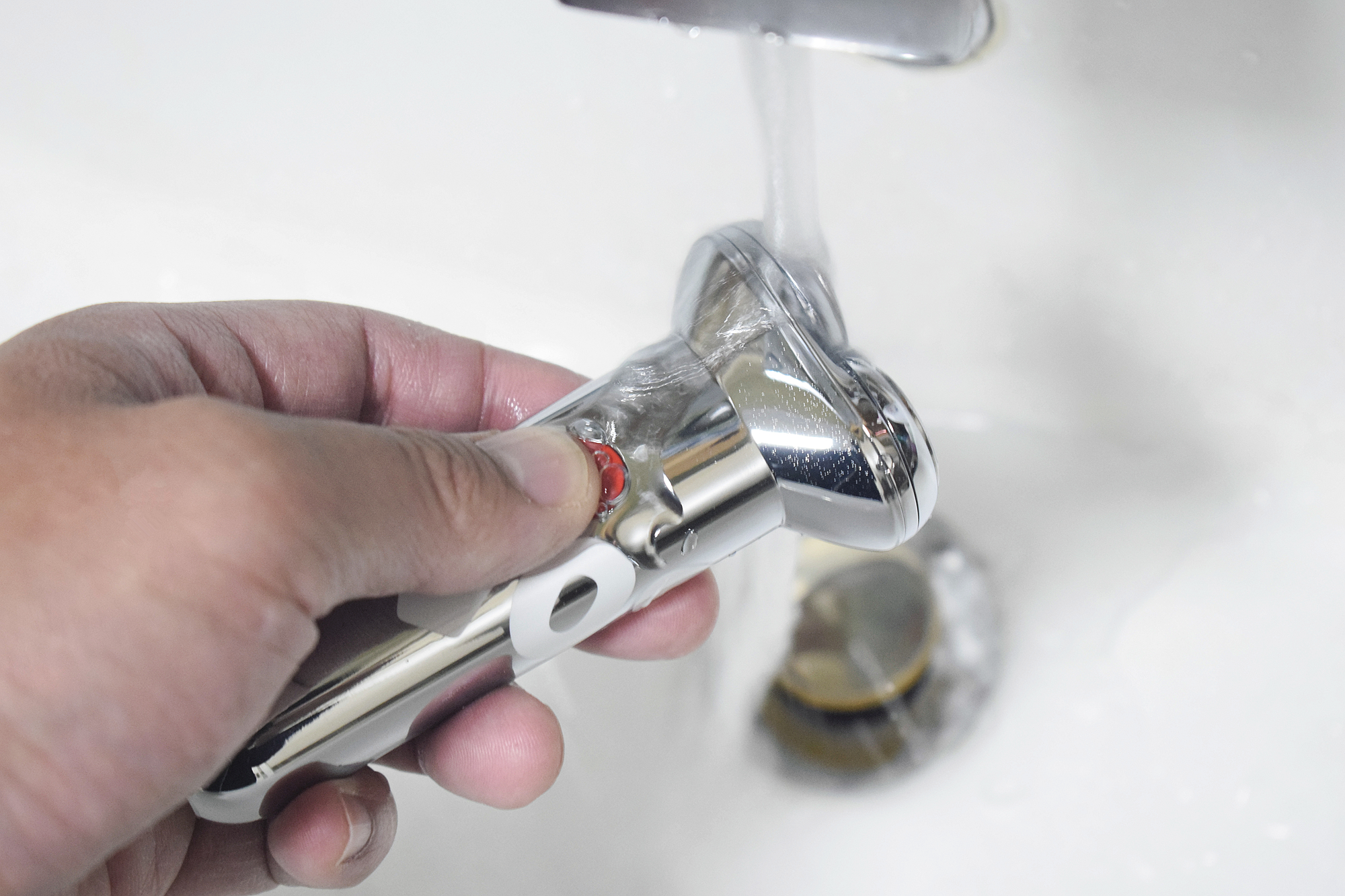 两百多便携式男士剃须刀推荐测评,推荐一款电动双刀头的剃须刀