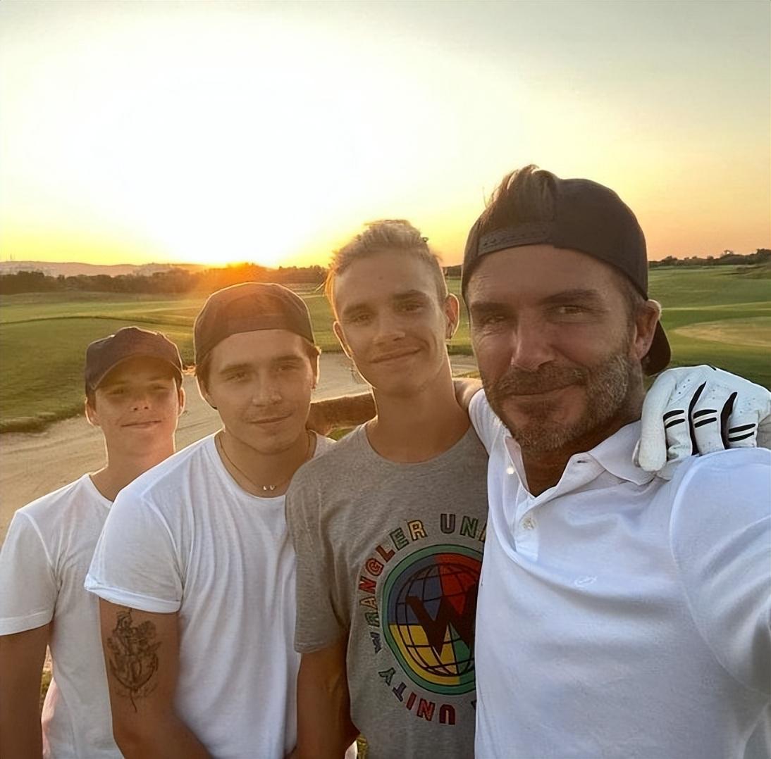 贝克汉姆小七三个孩子,贝克汉姆三个儿子颜值分析