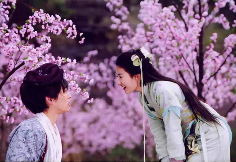 刘亦菲杨采钰比较 (刘亦菲陈金飞杨采钰微博)