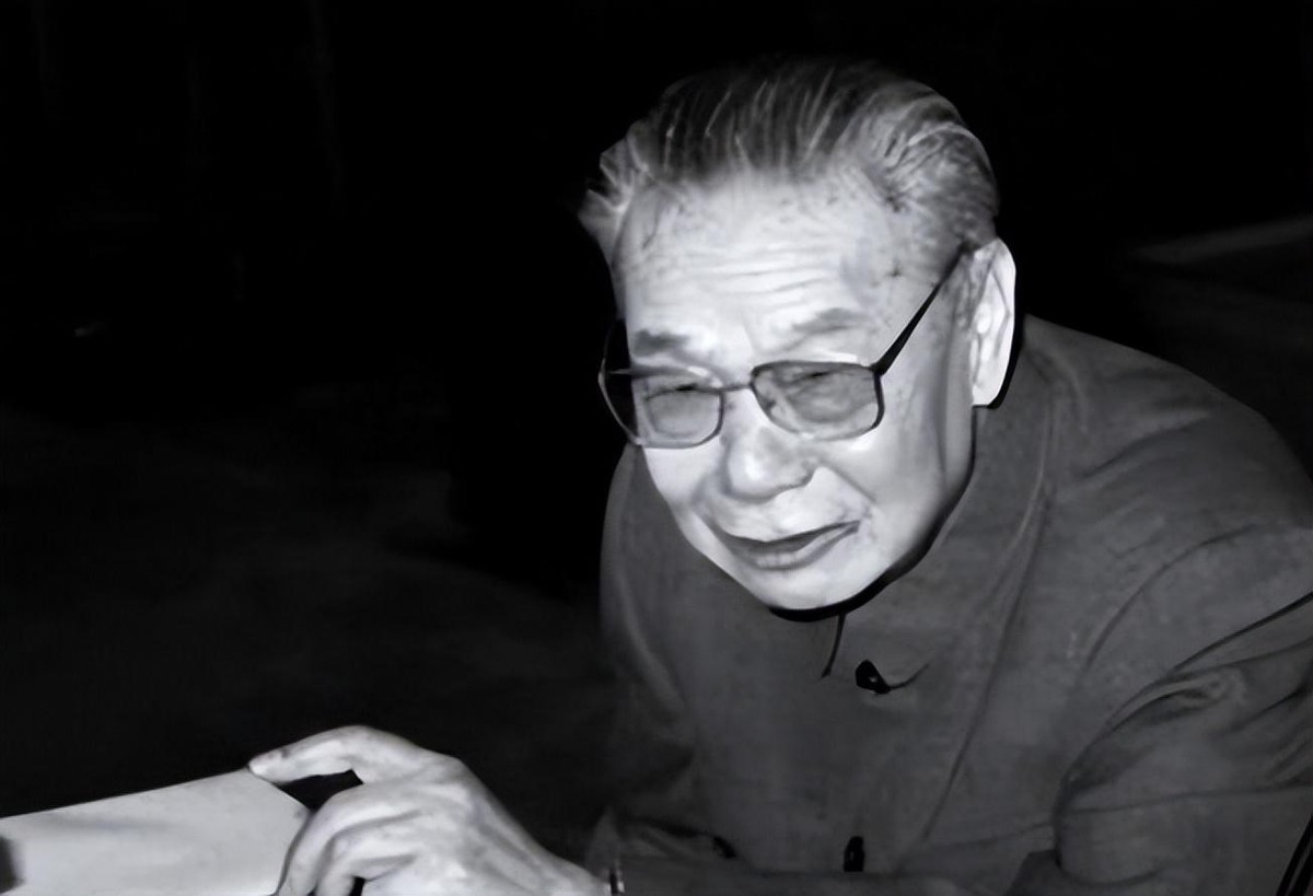 1999年一少将被抓后怒喝：我爸知道吗？*浩田迟**让他歇歇，结局如何