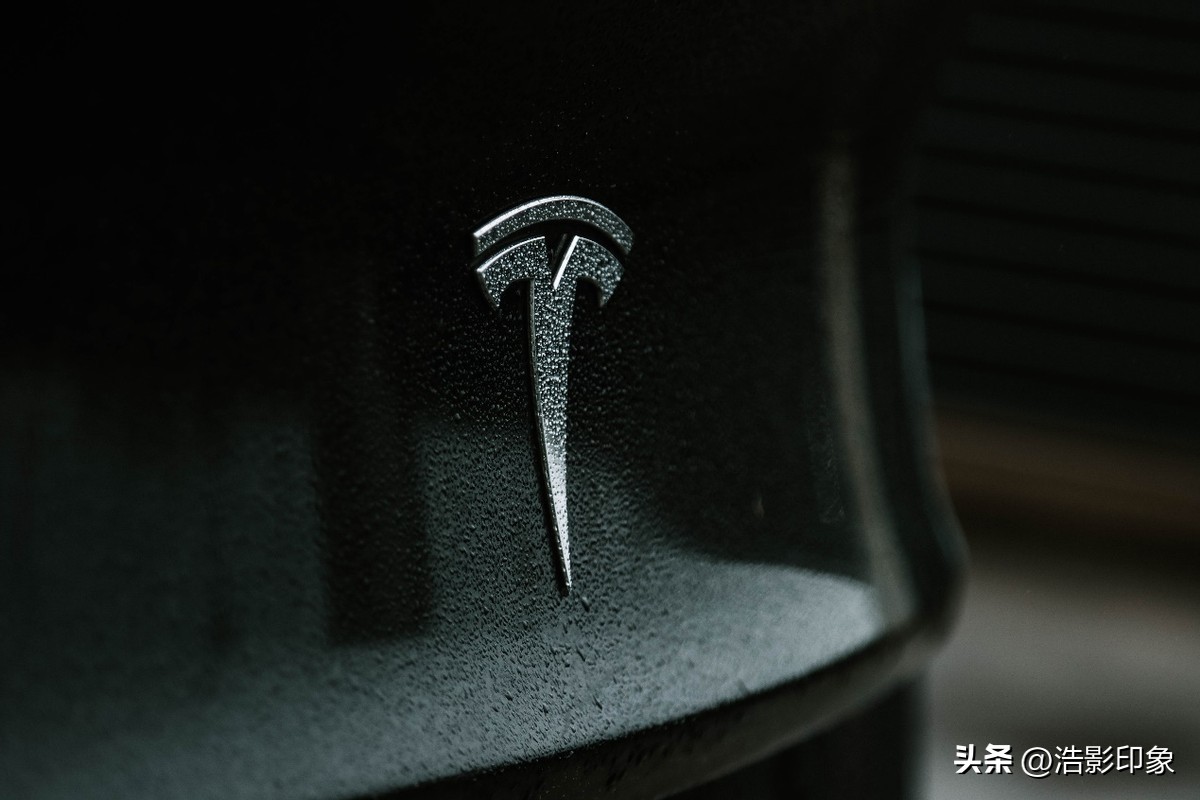 三星和国产小米手机哪个值得买,三星新品力压小米敲响国产警钟