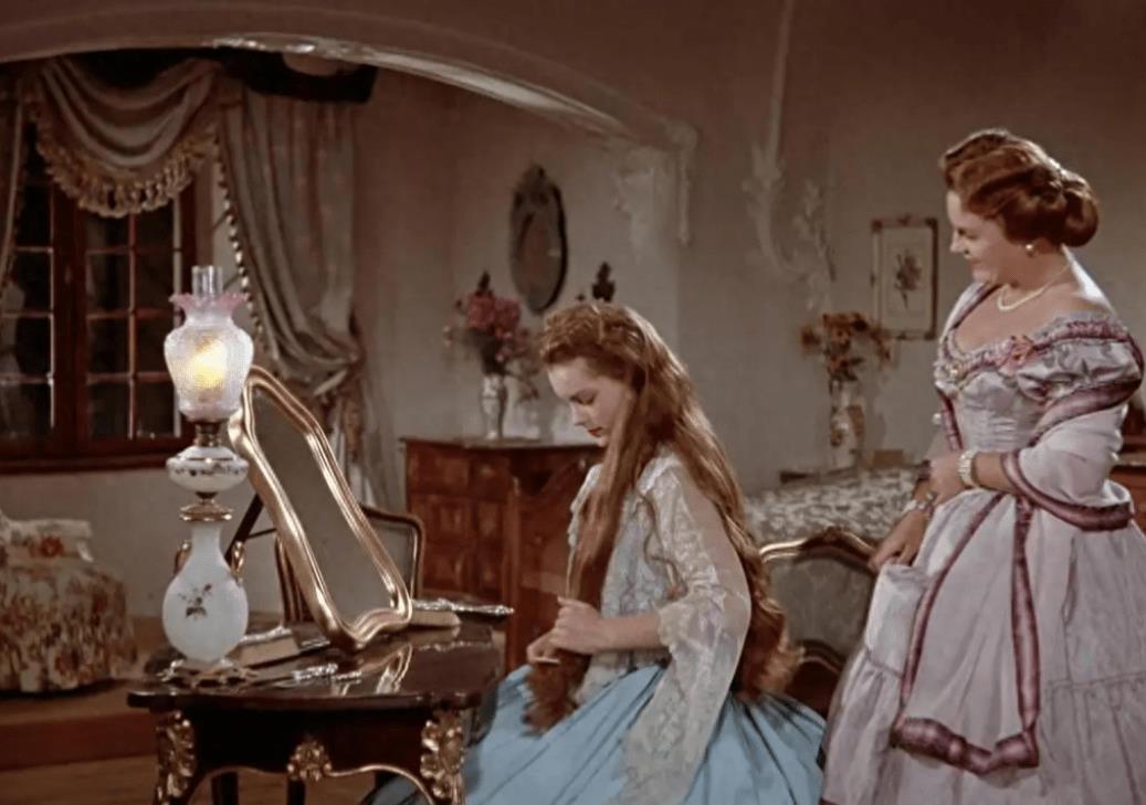 历史上的茜茜公主：比电影中的更漂亮，她是童话中美丽的皇后