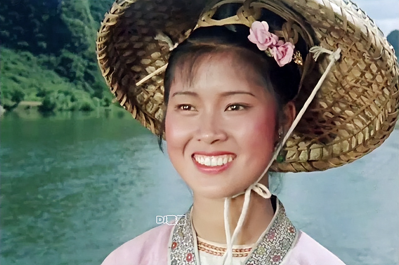 演员张桂兰为刘三姐配音,配音演员张桂兰配过刘三姐吗
