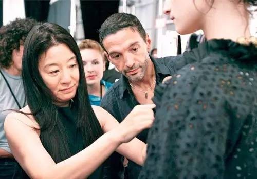 王薇薇个人资料身价,王薇薇身价40亿还保持少女身材