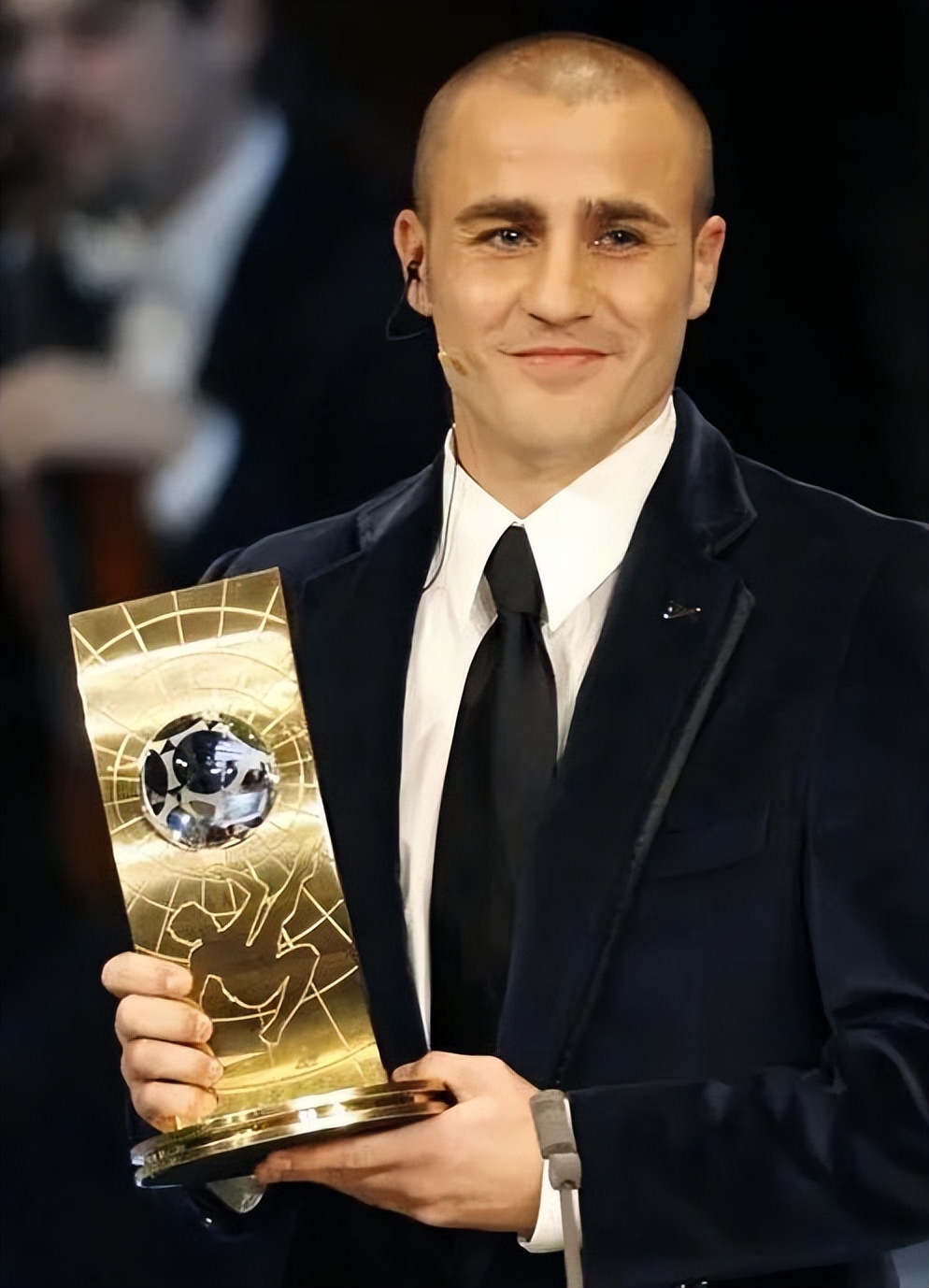 足坛最强五大前锋梅罗竟勉强入榜,梅罗时代的100个巨星