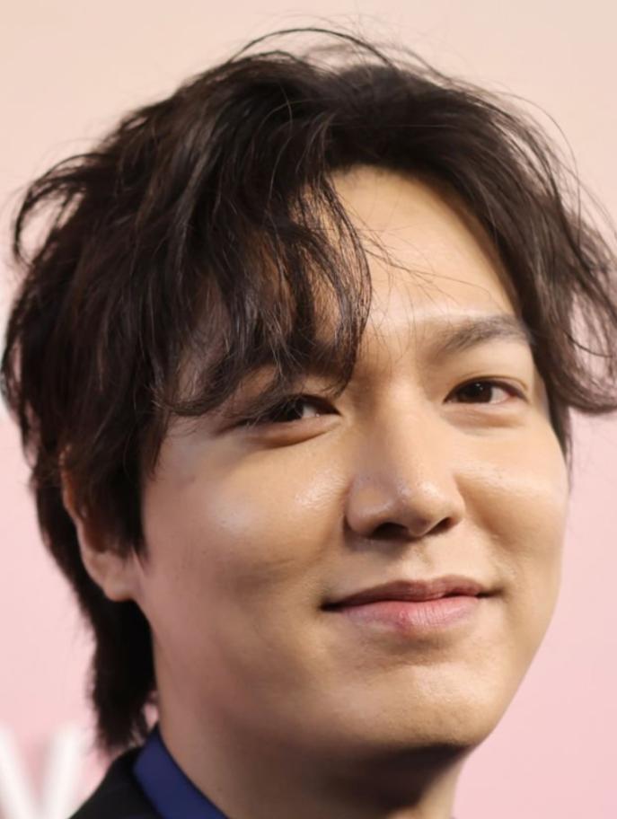 脱离了韩式滤镜韩国明星颜值下滑,韩星单眼皮凸嘴