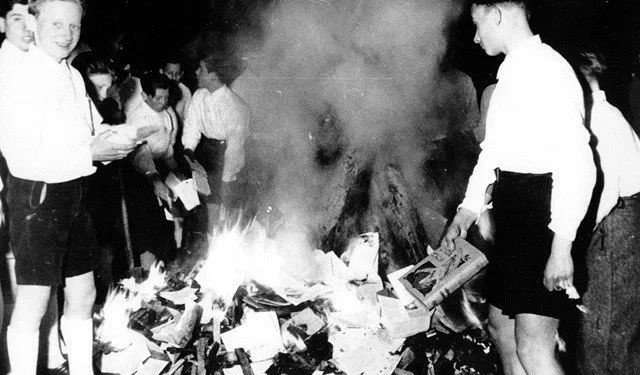 完整版：乌克兰政府开始毁书这是凶相还是吉祥？