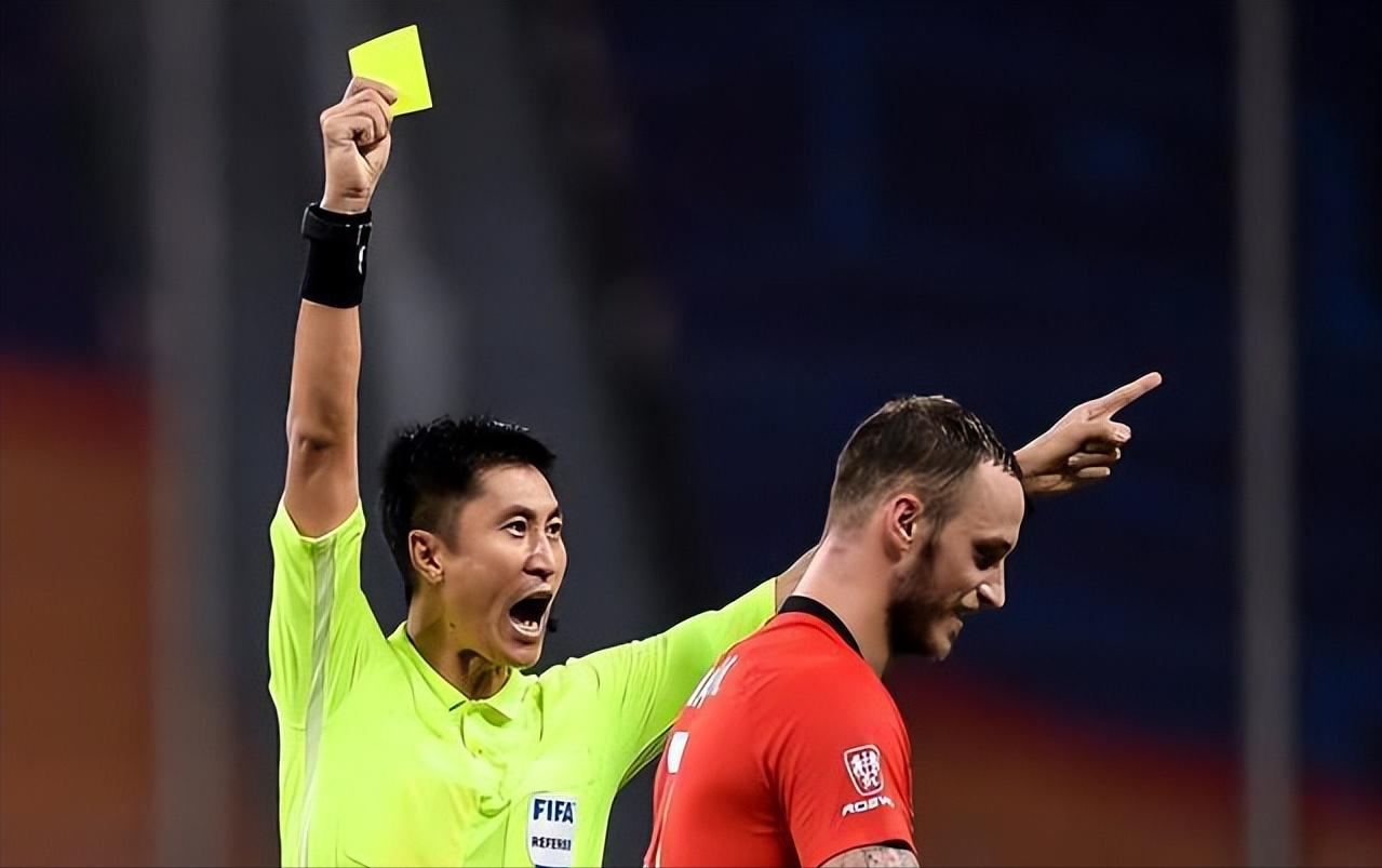 世界杯首个女性裁判组,世界杯首位女主裁来了