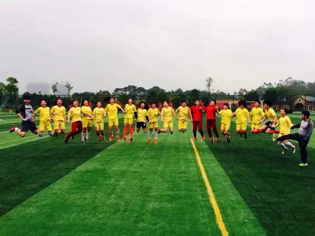 足球女孩|广体何雨谚：生来就是为了追随足球