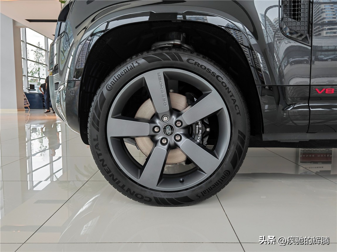 路虎卫士最新款越野车报价,路虎卫士110x版2023款越野性能