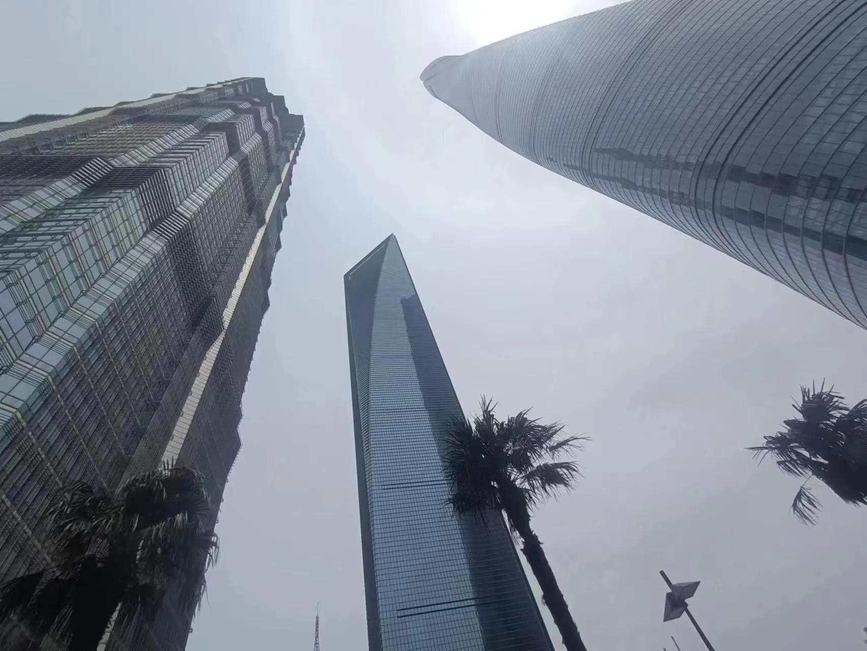 上海一外卖员一天挣一万多,上海一位外卖员的真实收入