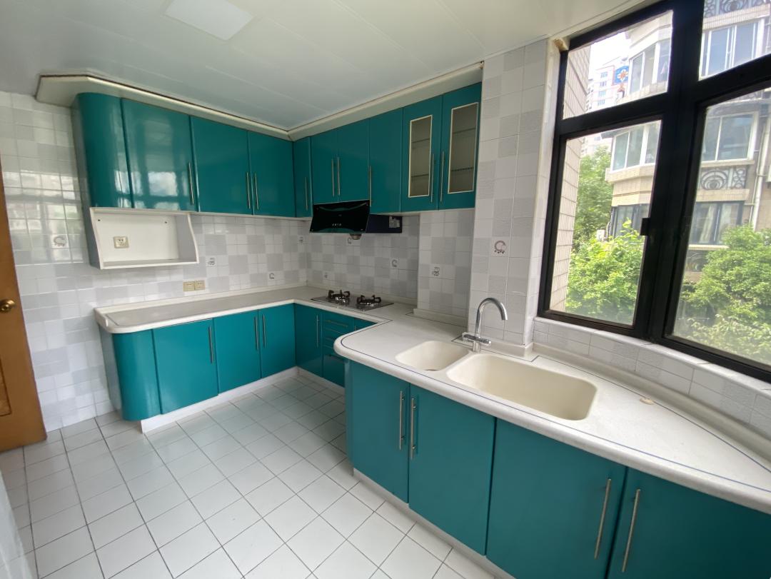 暗访上海文峰门店,上海太平洋房屋中介门店地址