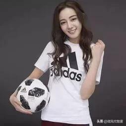 足球宝贝明星身材,足球明星高清写真
