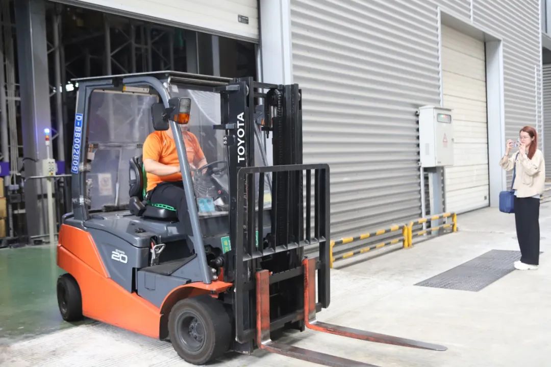 得力智慧物流中心,得力智慧物流中心电话