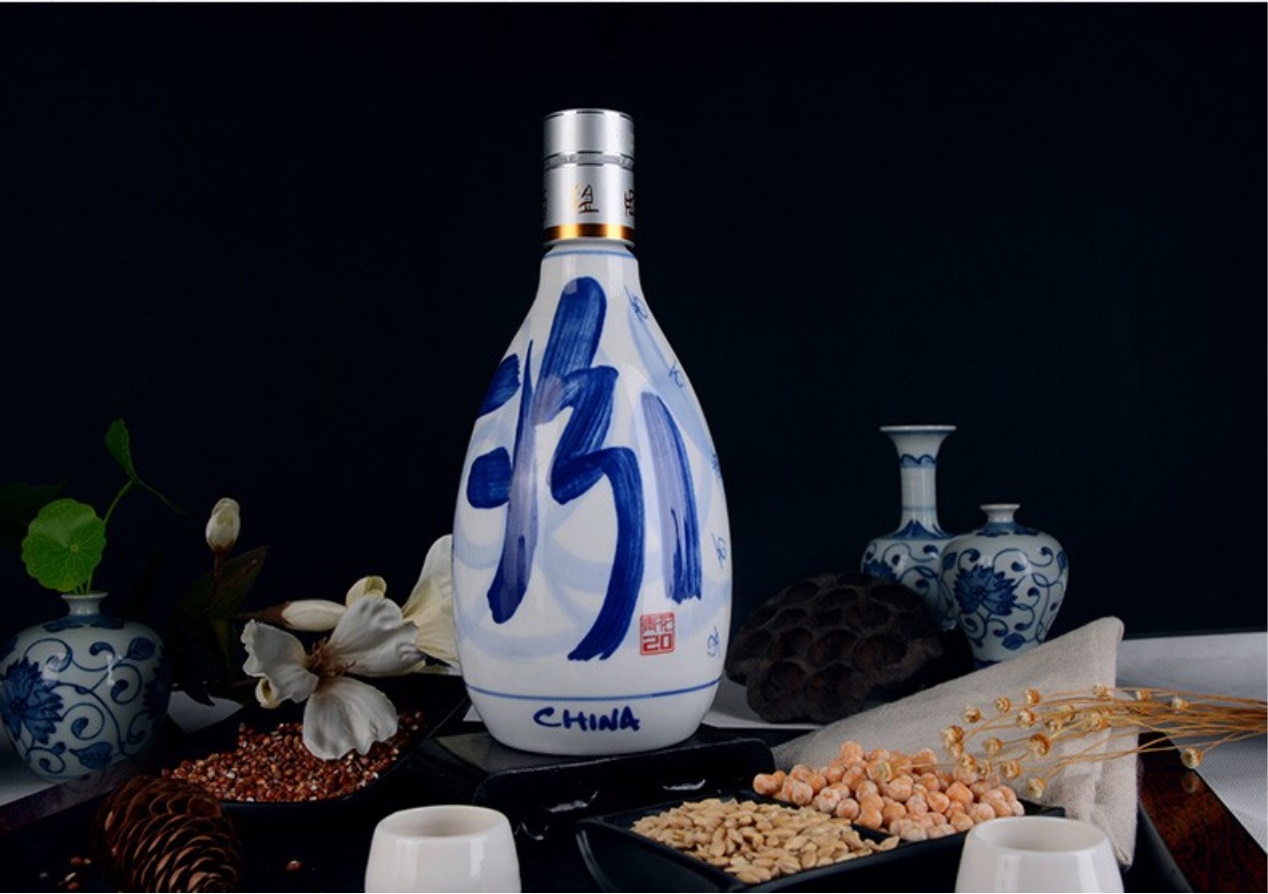 汾酒20年53度青花瓷品鉴,汾酒汾藏1952清香型醇酿53度475ml