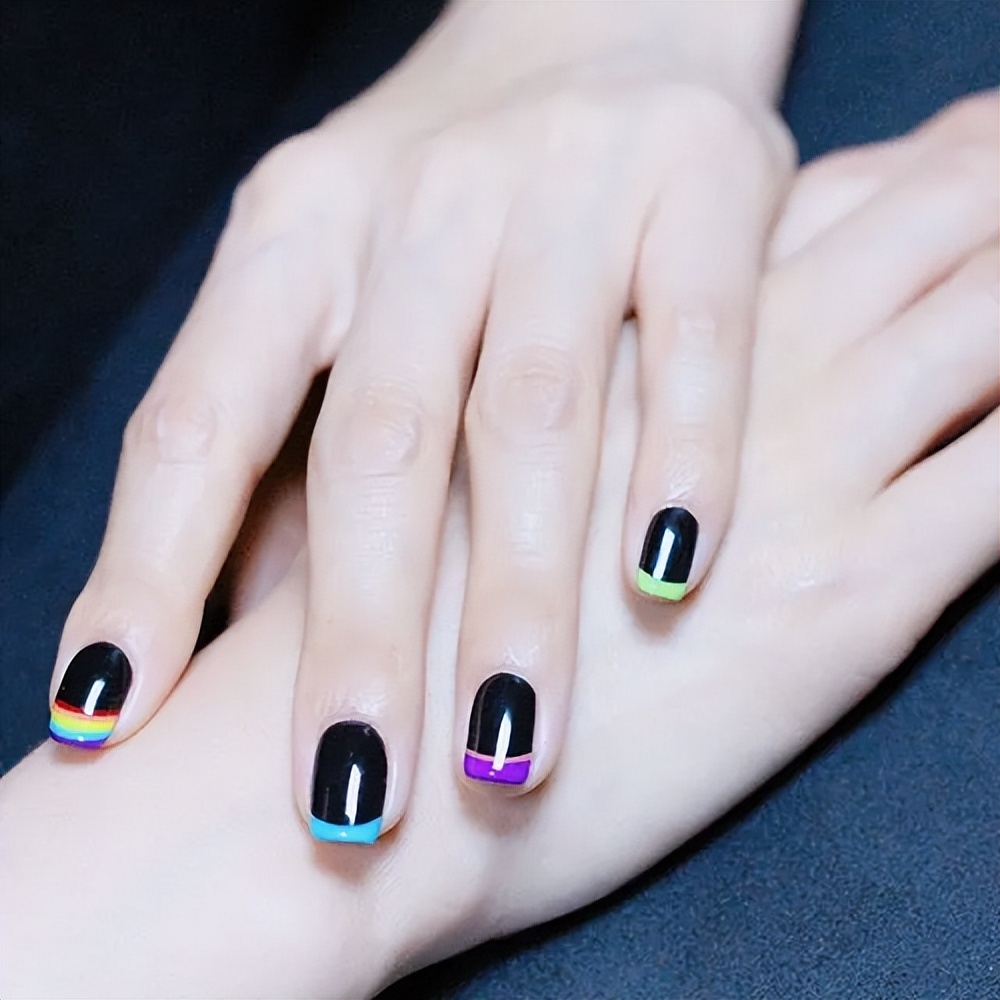 沈阳美甲款式图片,沈阳美甲化妆技术培训学校推荐