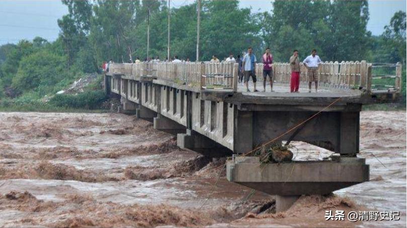 菲律宾4艘船又闯仁爱礁现场直播,菲律宾舰船从仁爱礁上撤走了吗