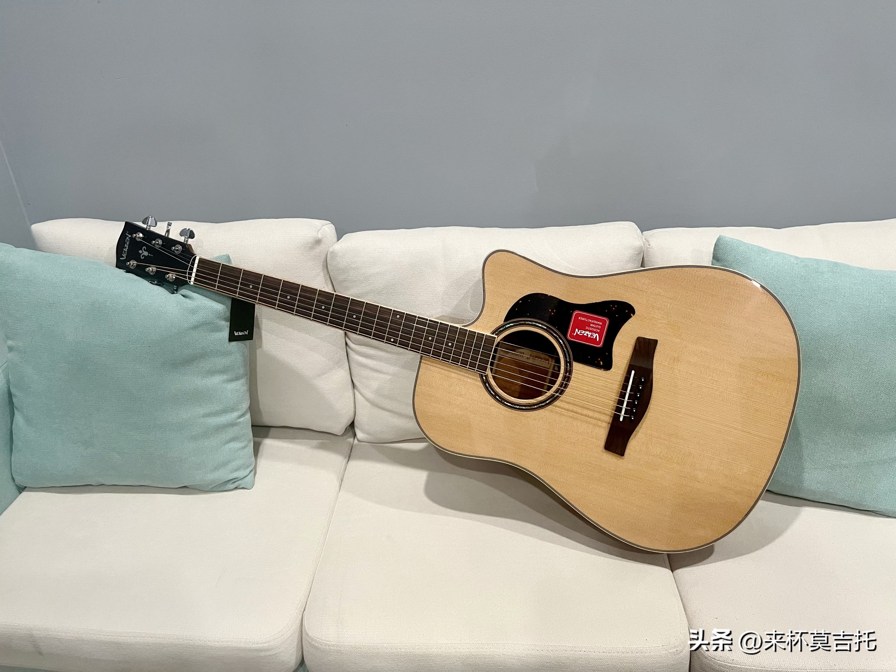 千元以下吉他怎么挑,布鲁克吉他s25g和s25n哪个好